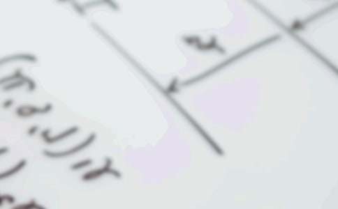 初中人教版數(shù)學(xué)《平行四邊形的性質(zhì)及應(yīng)用》說課稿模板