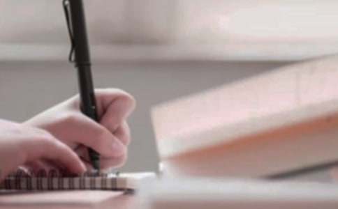 ����һ���뷨����300�֣����x25ƪ��